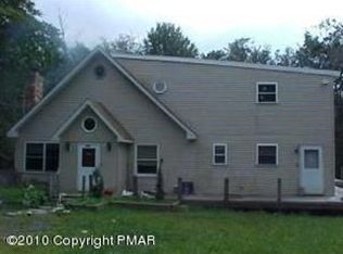3013 Briarwood Dr, Tobyhanna, PA 18466
