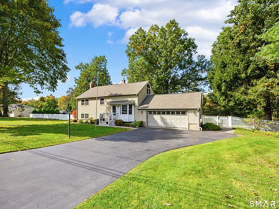 2nd image of 1545 Rhey Avenue