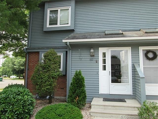 1st image of 410 Sand Stone Dr