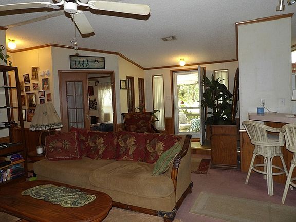 5th image of 6950 NW 73rd Ln