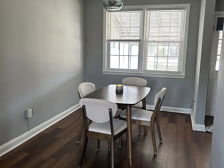 7268 Bridgewood Dr — Photo 3