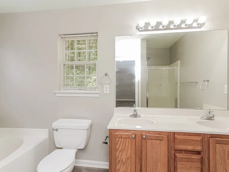 5833 Lawnmeadow Dr — Photo 11