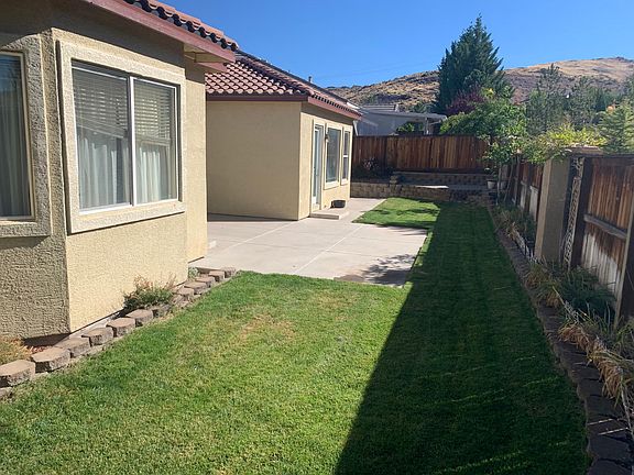 3rd image of 2694 Roseto Cir