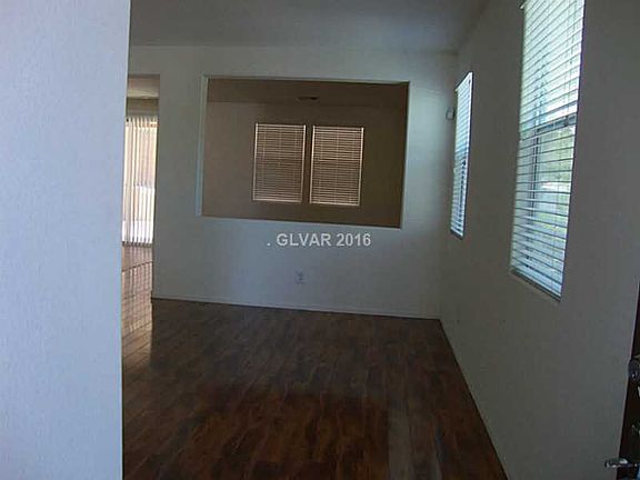 3rd image of 6529 Broad Oaks Ct