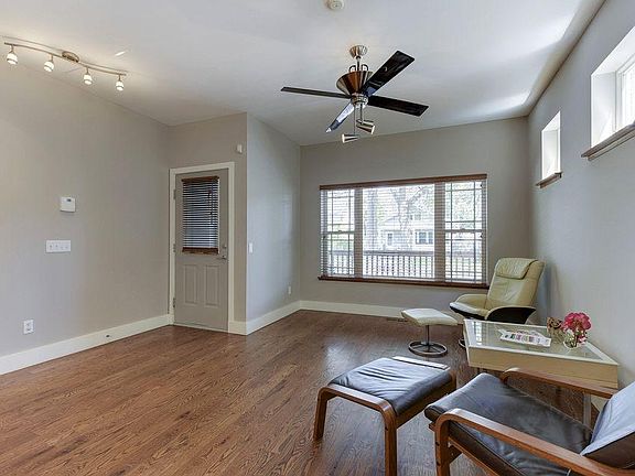 4th image of 3238 Garfield Ave #101