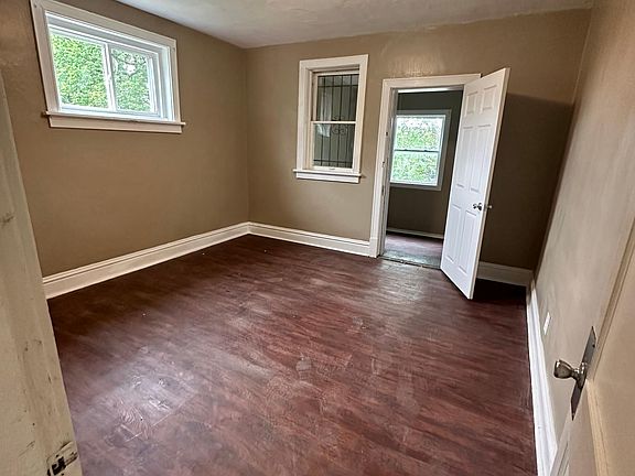 2nd image of 5850 Kennerly Ave