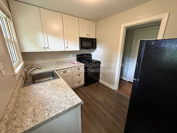 4th image of 2331 W Cornwallis Dr