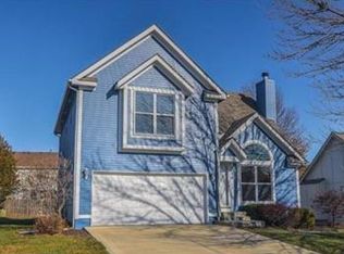 8014 W 149th St, Overland Park, KS 66223