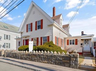 33 Friend St, Gloucester, MA 01930