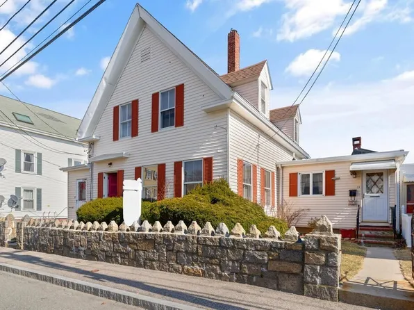 33 Friend St, Gloucester, MA 01930