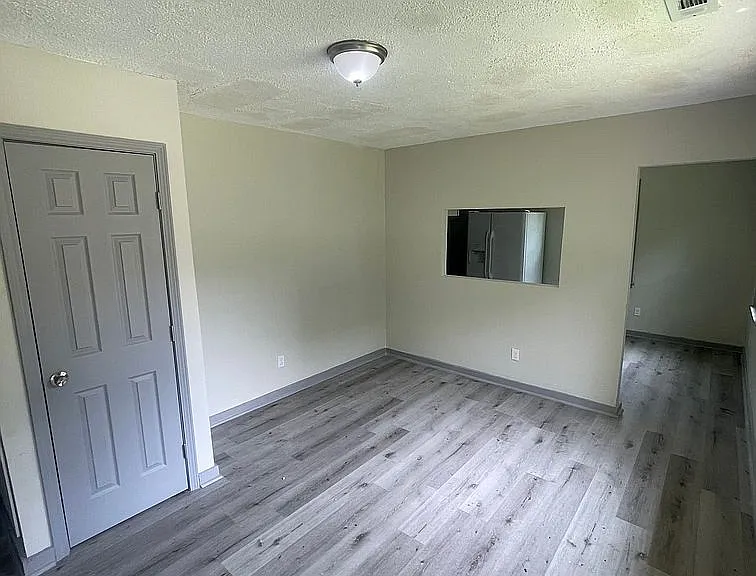 3419 Broadview St — Photo 4