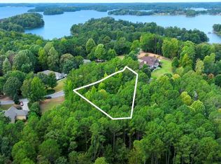 64 E Waterford Dr, Seneca, SC 29672