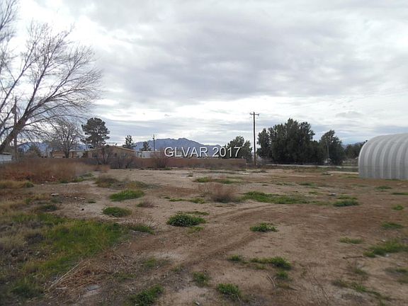 3rd image of 3981 W Dyer Rd