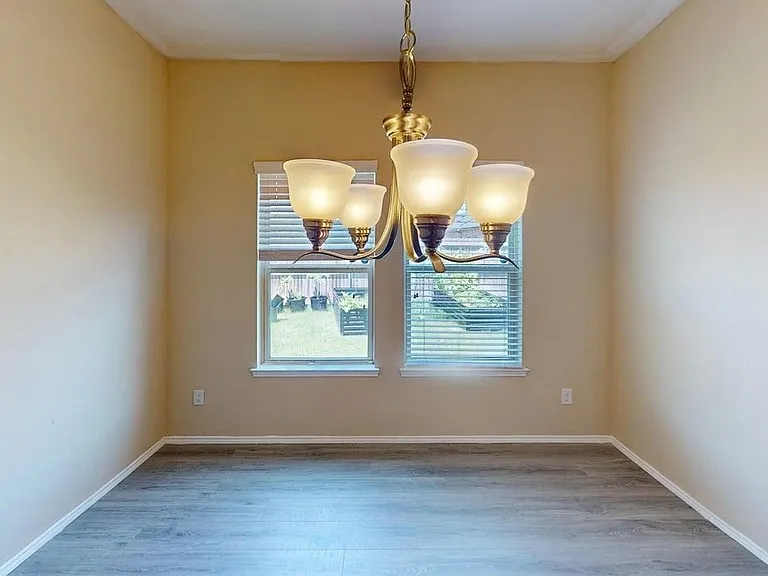 400 Plum Ct — Photo 21