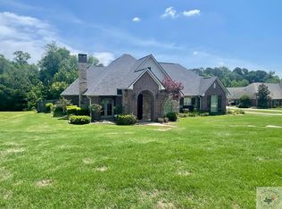 6704 Springwood Cir, Texarkana, TX 75503
