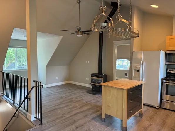 1727 1/2 E 16th Ave, Spokane, WA 99203