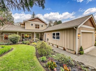 1225 Cherry Ave NE, Bainbridge Island, WA