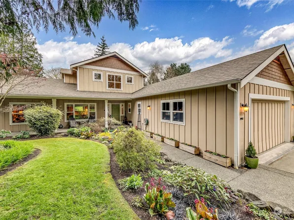 1225 Cherry Avenue NE, Bainbridge Island, WA 98110