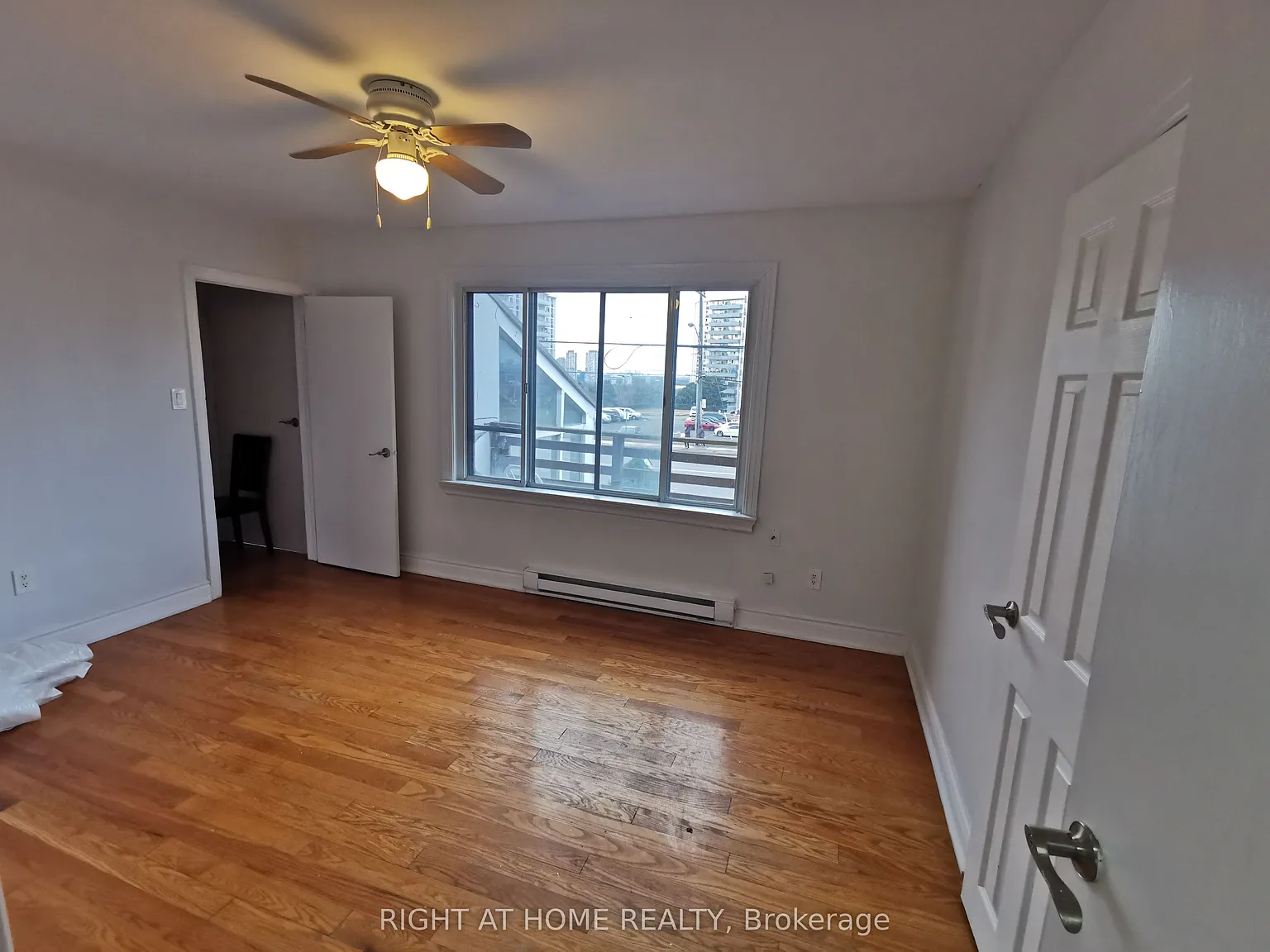 3 bed, $3,500 — Photo 3