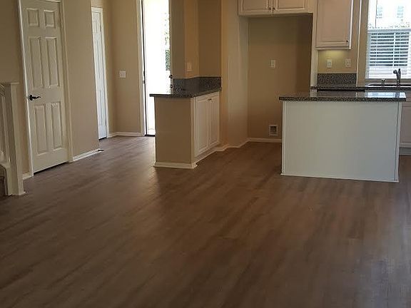 5th image of 10734 N Bank Dr