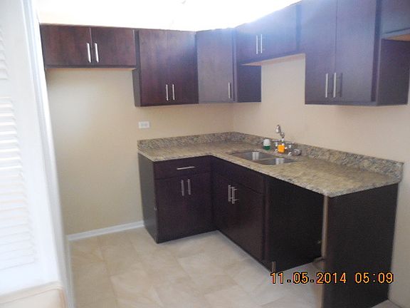 5th image of 3463 Summit Ave