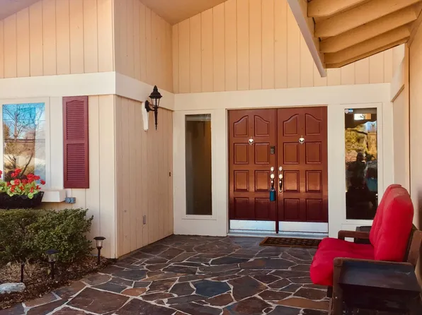 11907 Doe Ln, Penn Valley, CA 95946