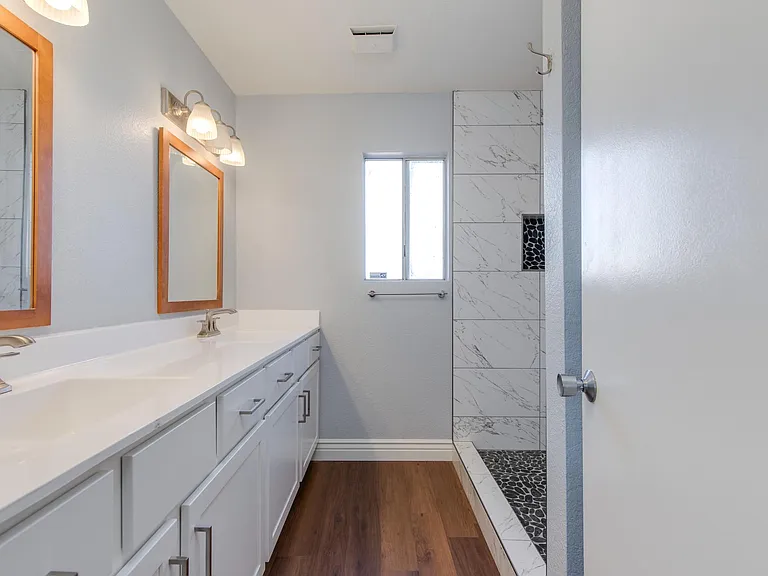 708 E Aire Libre Ave — Photo 13