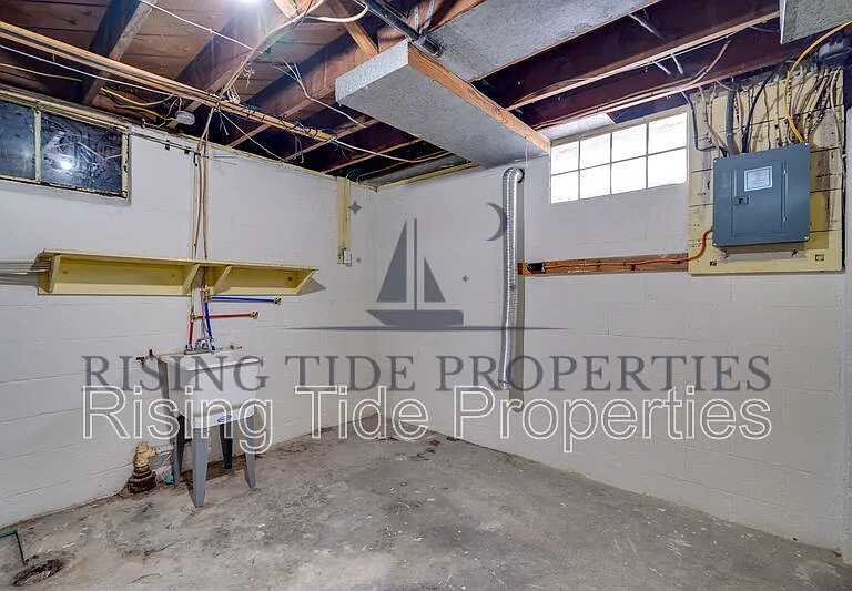 408 Margaret Dr — Photo 23