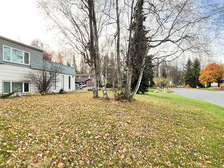 3609 Rhone Cir — Photo 2