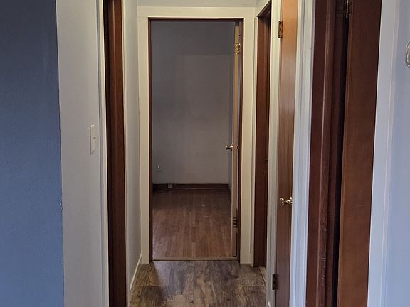 4th image of 103 N Wallace St