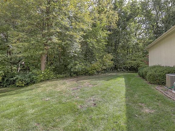 5th image of 17227 E 44th Terrace Ct S