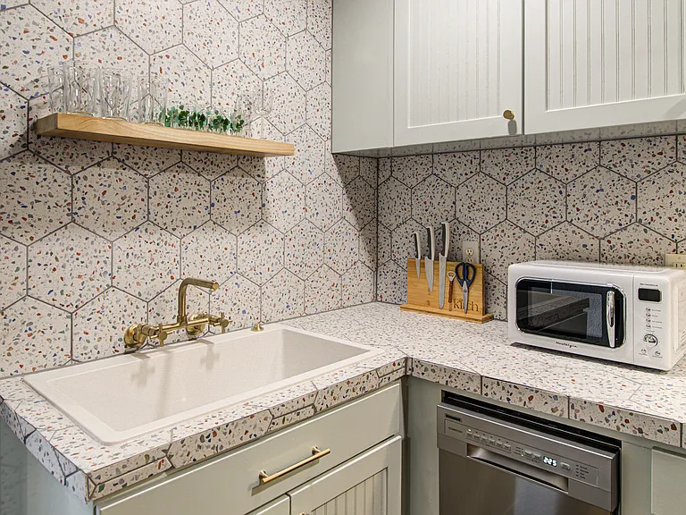 5411 Avenue H #B — Photo 12