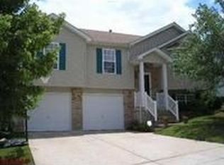 632 Winter Hill Cir, Fenton, MO
