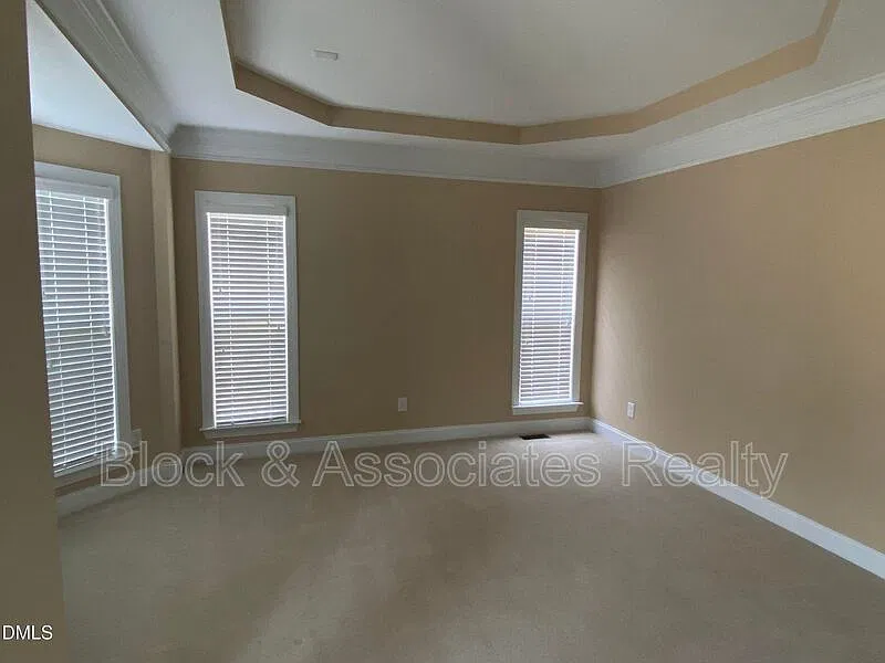 Carrington Estates — Photo 4