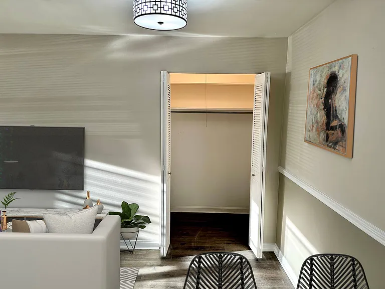 2600 Le Blanc Ct — Photo 7