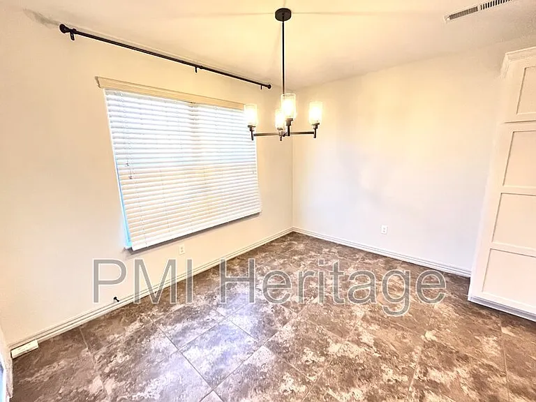 206 Peyton St — Photo 10