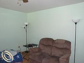 4th image of 4921 Clippert St