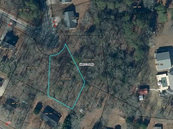 5 Crestwood Dr, Hartwell, GA 30643