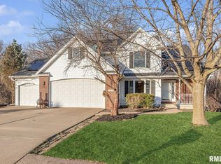 1217 28th Ave, Silvis, IL 61282