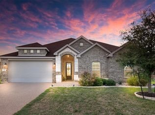 242 Woodhaven Trl, Mc Gregor, TX 76657