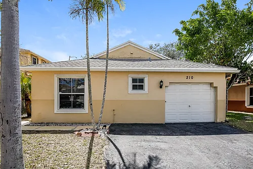 210 NW 207th Way Photo 1