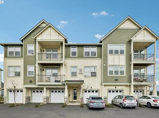 17168 SW Snowdale St #H-102, Beaverton, OR 97007