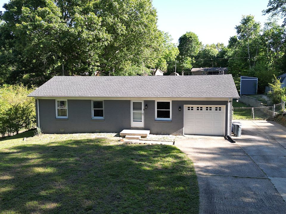 1st image of 10135 W Oak Dr
