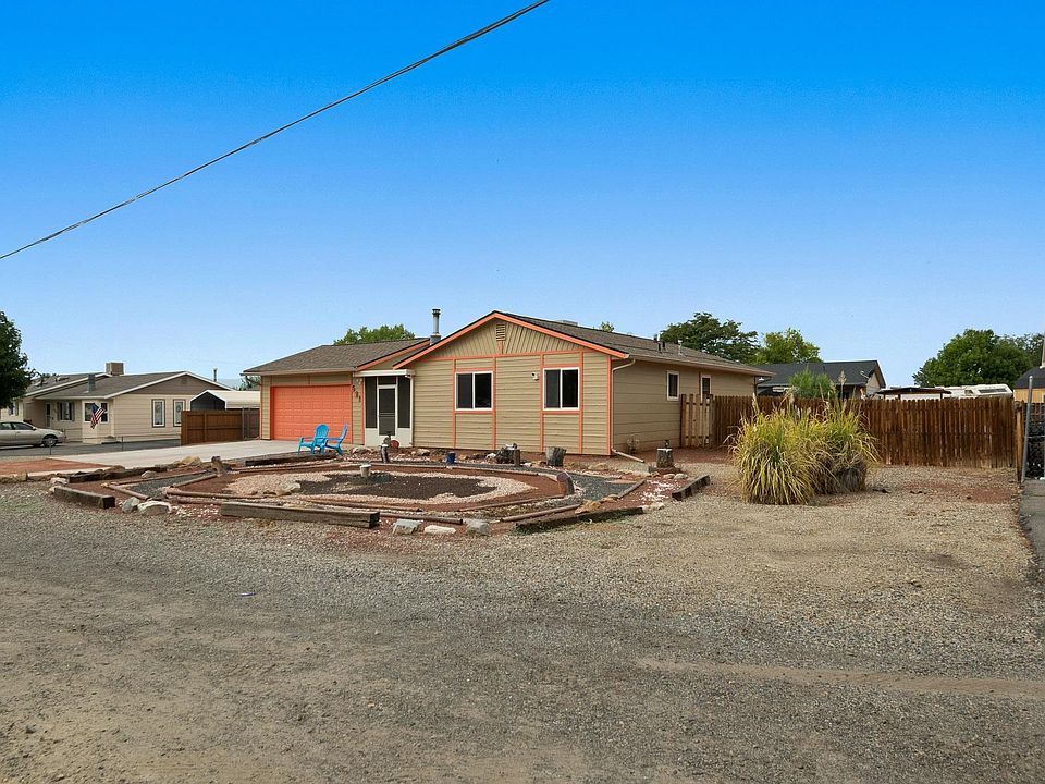 1st image of 621 32nd Rd