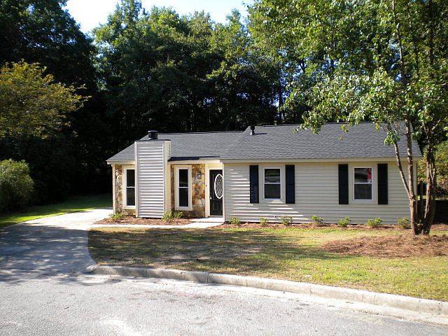 1st image of 264 Willowood Drive