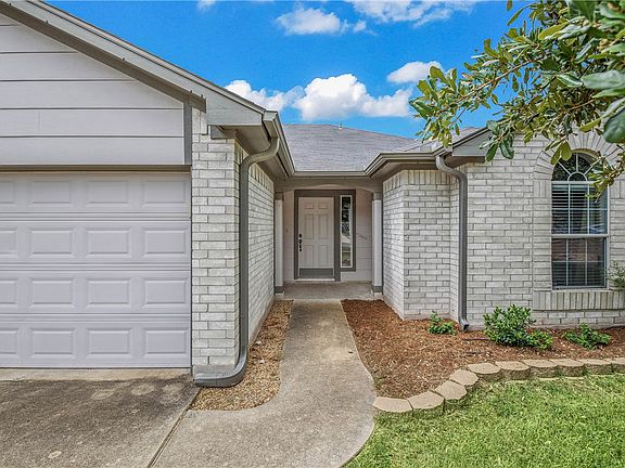 2nd image of 15230 Faircrest Dr