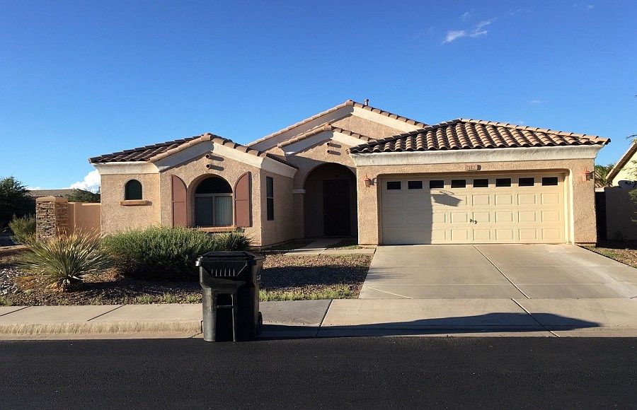 1st image of 2132 E Redwood Dr