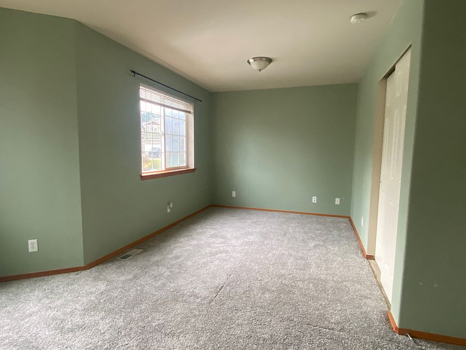 1st image of 2627 145th St SW