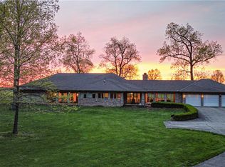 10368 Old State Rd, Mattoon, IL 61938