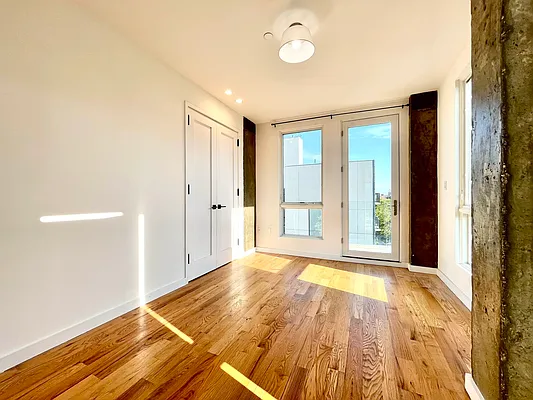 Rented by Pear NYC LLC | media 24